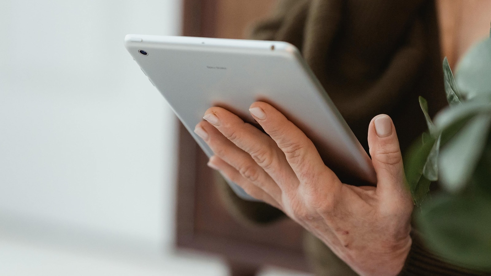 Kvinde med Ipad